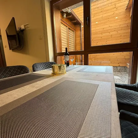 Snow White - Luxury With Free Bottle Of Wine بانسكو