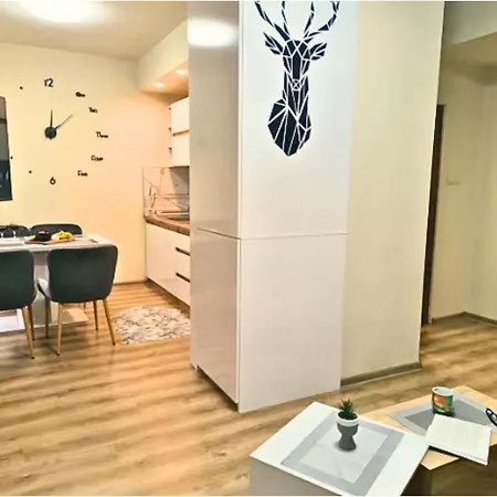 Snow White Luxury Near Gondola & Free Parking דירה בנסקו